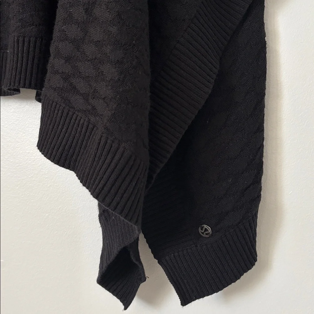 Lululemon Divinity Poncho BLACK - Picture 4 of 6